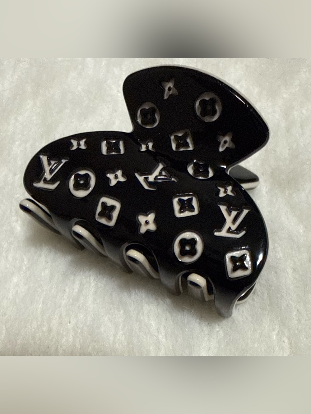 Monogram MINI-Hair Claw Black